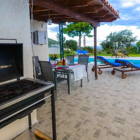 Villa Vista *